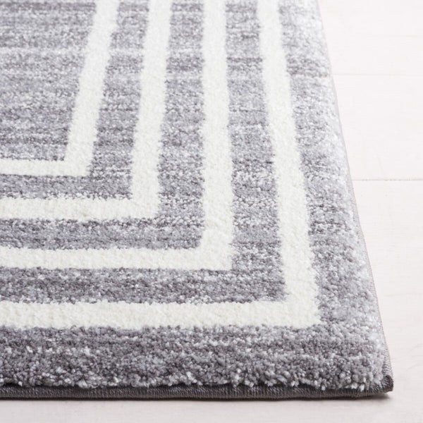 Safavieh Symphony 618 Power Loomed 100% Polypropylene Modern Rug Grey / Ivory SYH618F-8