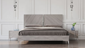 VIG Furniture Nova Domus Alexa Italian Modern Grey Bed + 2 Nightstands Set VGACALEXA-BEDNS-SET