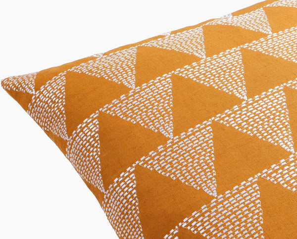 Surya Theodore Accent Pillow - 18"L X 18"W Elegant Linen & Cotton Decor For Timeless Home Charm Camel Linen,Cotton,Linen,Cotton The003-1818