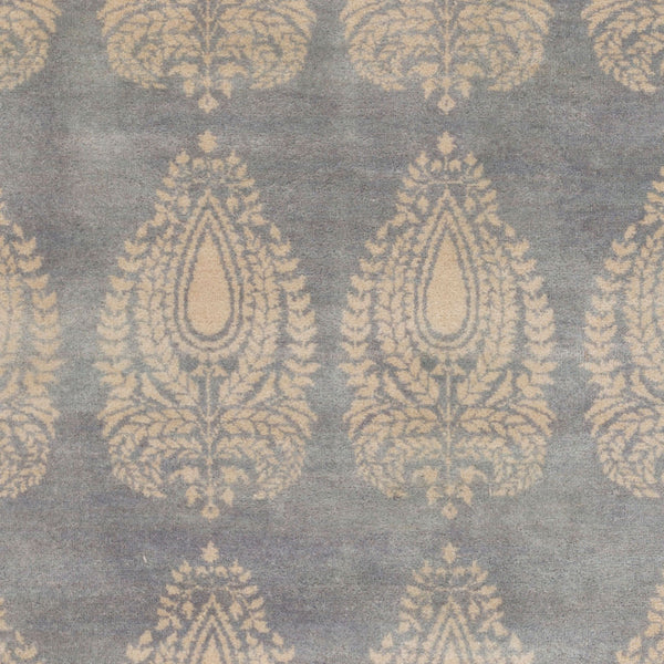 Surya Thompson 2' X 3' Handcrafted Wool Rug – Elegant Hand-knotted Design For Timeless Home Sophistication Gray Wool Thp1002-46