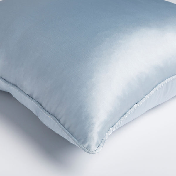 Surya Tokyo Tkyo-7203 18" X 18" Durable Accent Pillow - Modern Woven Design For Stylish Home Decor Pale Blue Polyester,Polyester Tkyo7203-1818d