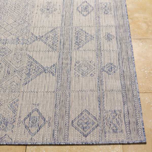 Livabliss Tuareg Flatweave Polypropylene Area Rug Bohemian Geometric Pattern for Indoor Outdoor Use TRG2306-71010