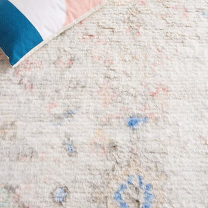 Safavieh Tribeca 118 Hand Knotted Modern Rug Ivory / Pink TRI118A-6