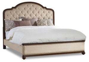 Hooker Furniture Leesburg Diamond-Tufted Upholstered Bed With Mahogany Finish, Antique Brass Nailhead Trim, Timeless Elegance 89.00 L x 65.75W x 66.00H 5381-90850