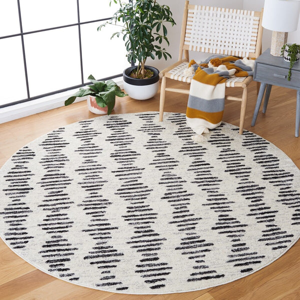 Safavieh Tulum 644 Power Loomed  Rug Ivory / Black TUL644A-8SQ