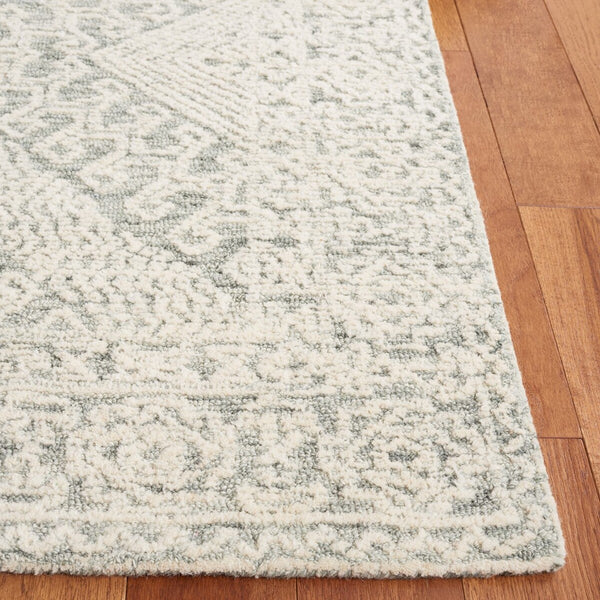 Safavieh Textural 302 Hand Tufted Contemporary Rug Sage / Ivory 8' x 10'