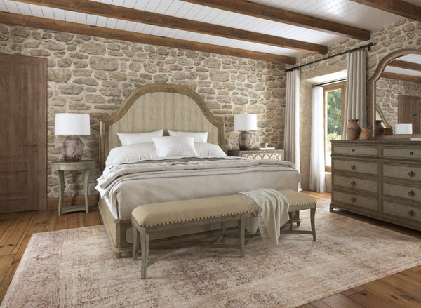 Hooker Furniture Alfresco Lauro King Panel Bed — Hammered Metal Arched Headboard, Sorrento Two-Tone Oak Veneer Finish 6025-90266-83