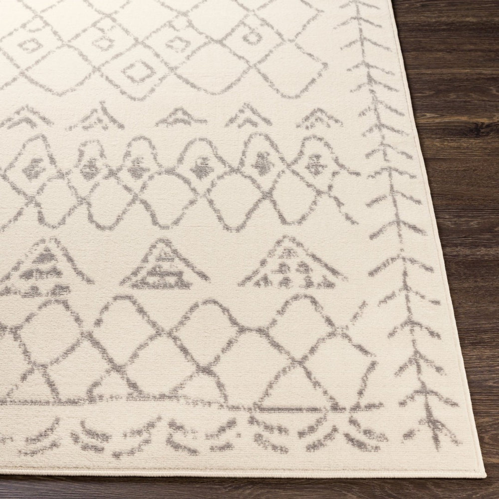 Livabliss Ustad Machine Woven Polypropylene Accent Rug Global Eclectic Pattern for Entryways UST2318-2211