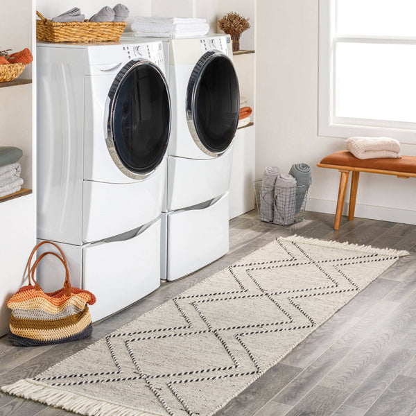 Surya Uttar Handmade 2' X 3' Global-style Rug - Durable Wool Blend With Eye-catching Fringe Design Black Wool,Polyester Utt2300-268