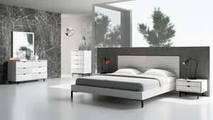 VIG Furniture Valencia White Chest With 5 Spacious Drawers, Matte Textured Fronts & Black Metal Legs For Modern Bedrooms VGMABR-76-CHEST