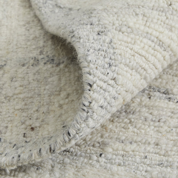 Feizy Rugs Navaro Hand-woven Wool & Viscose Rug – Elegant Geometric Design For Modern And Scandinavian Spaces Ivory,Gray,Blue Wool,Viscose Nav8913fivygryf99