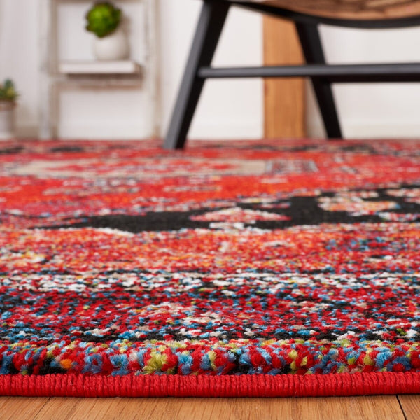 Safavieh Vintage Hamadan 204 Power Loomed Transitional Rug VTH204Q-6