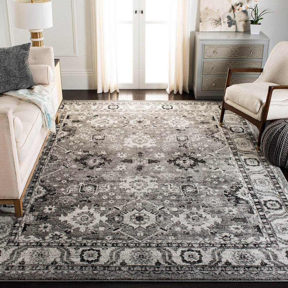 Safavieh Vintage Hamadan 214 VTH214 Power Loomed Transitional Rug Grey / Black VTH214K-5R