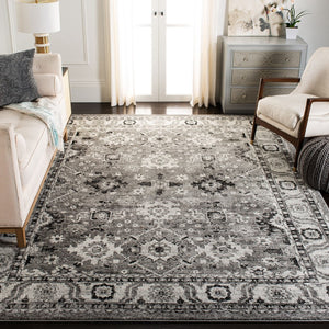 Safavieh Vintage Hamadan 214 Power Loomed Transitional Rug Grey / Black 5'-3" x 5'-3" Square