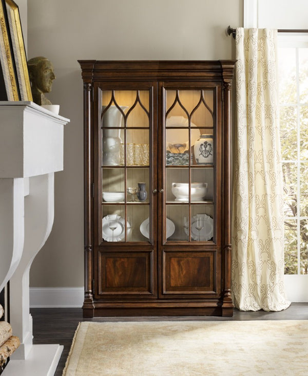 Hooker Furniture Leesburg Mahogany Display Cabinet With Arched Fretwork, Adjustable Glass Shelves & Touch Lighting 5381-75906