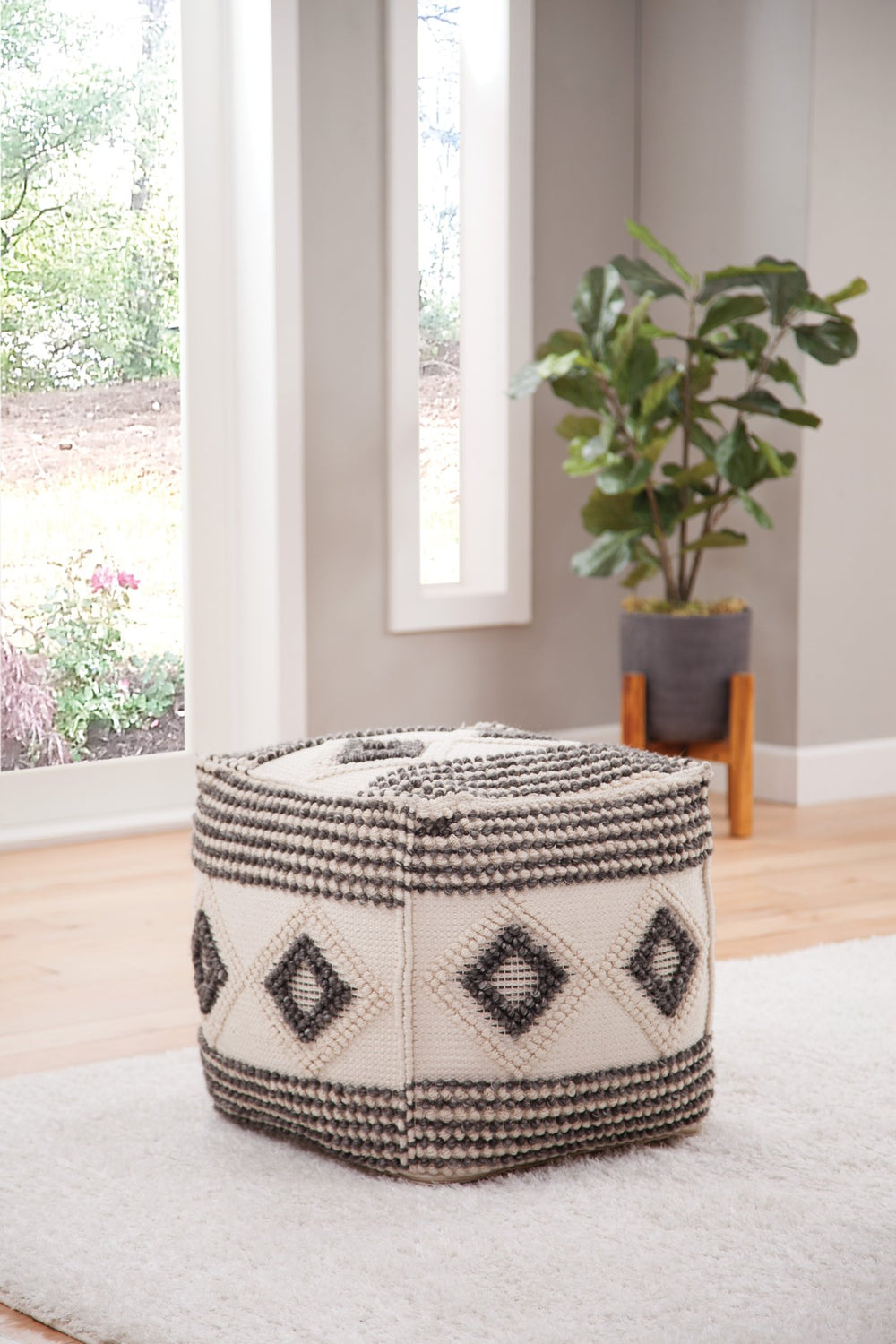 English Elm Steve Silver - Dalia Handwoven Square Woolen Pouf Beige — Cozy 21"x21"x20.75" Durable Mix-Fiber Cover, Thermocol Filling B081P157237