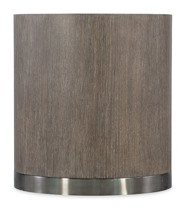 Hooker Furniture Modern Mood Round End Table With Quartered Oak Veneers, Wire-Brushed Diamond Finish, Pewter Band Medium Brown 6850-80213-89