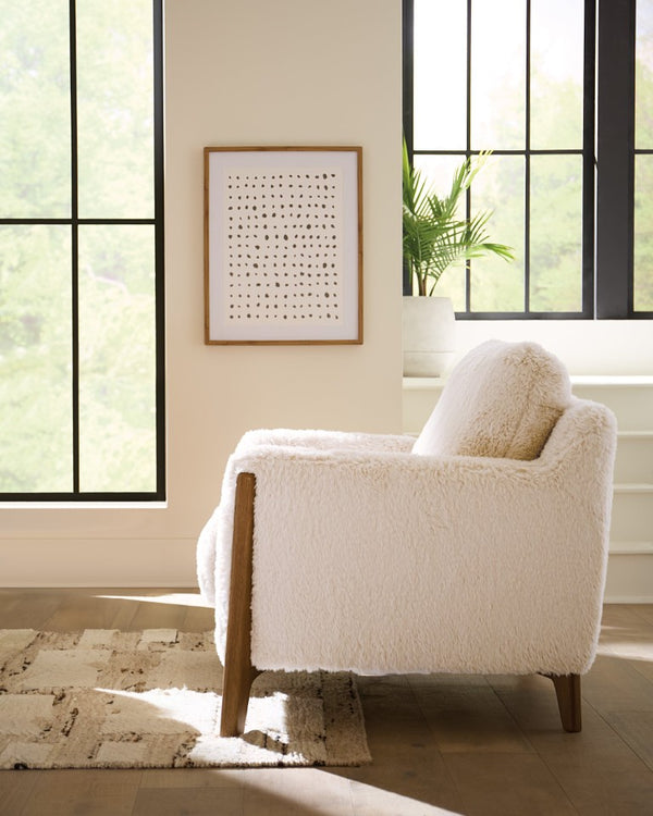 Hooker Furniture Cynthia Plush Yakety Yak Sand Faux Fur Accent Chair With Natural Wood Legs — Cozy Modern Comfort CC453-404
