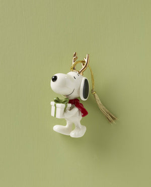 Lenox Snoopy With Gift Ornament Multi, IVORY PORCELAIN 895787
