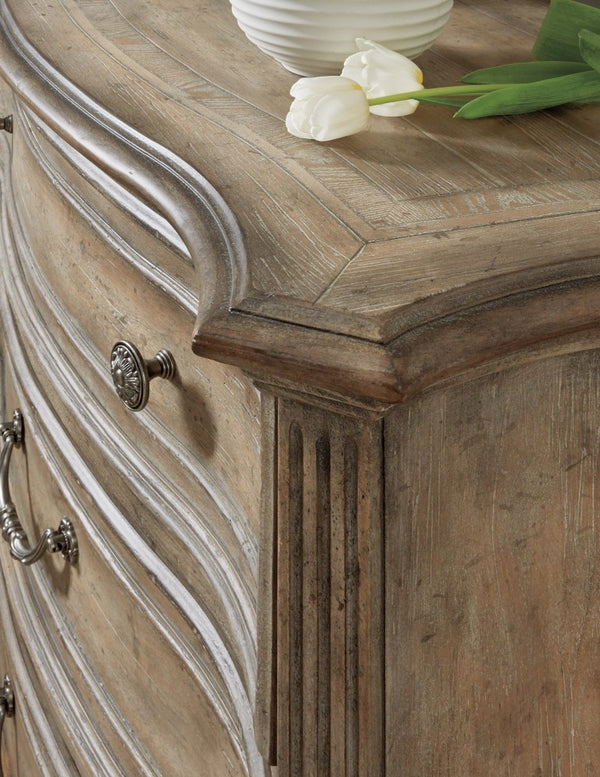 Hooker Furniture Castella Rustic Bachelors Chest With Cedar Drawer, Felt Liner, Usb Power & Adjustable Undercabinet Light 5878-90017-80