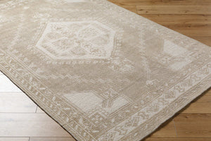 Surya Zahra 2' X 3' Handmade Wool Rug - Timeless, Durable, Low-maintenance Floor Covering For Any Room Cream Wool Zha2305-81012