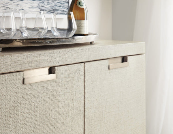 Hooker Furniture Cascade Server With Pebble Beach Lacquered Burlap Finish, Champagne Accents, Soft-Close Doors — Spacious 82" Storage 6120-75907-05