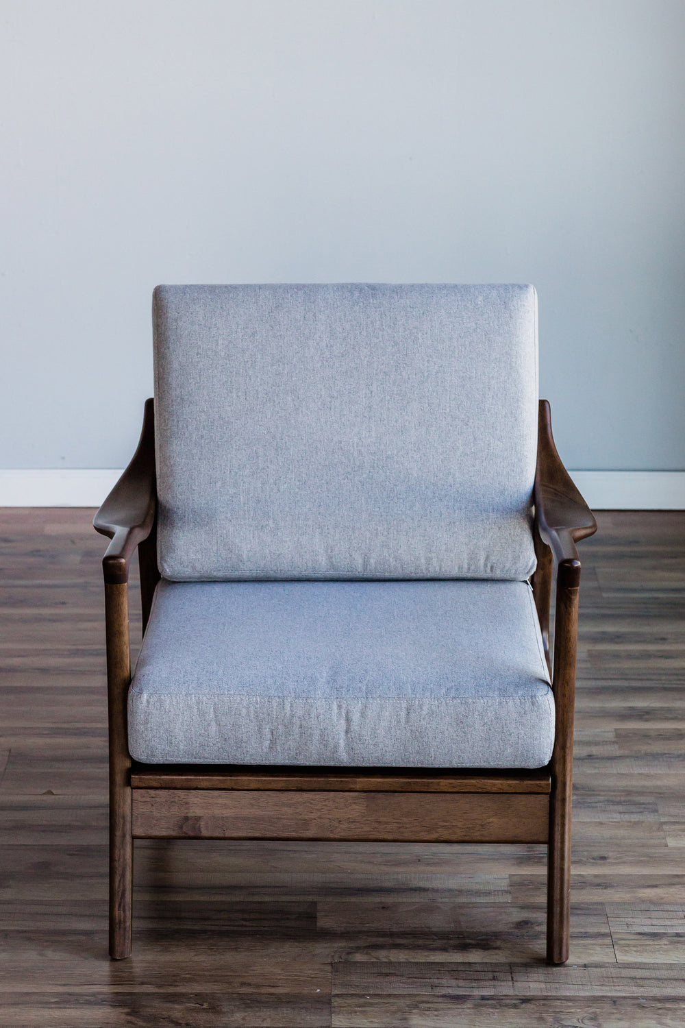 Alpine Furniture Zephyr Slate Lounge Chair with Removable Cushions RT560A Medium Brown Frame, Light Grey Cushions Solid Rubberwood Frame 31 x 31 x 32