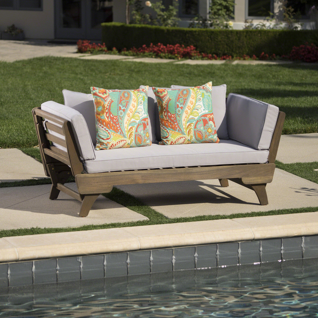 Ottavio store outdoor daybed