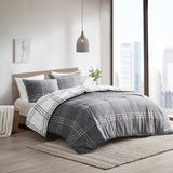Clean Spaces Pike Modern/Contemporary 100% Polyester Microfiber Printed Comforter Set CSP10-1485