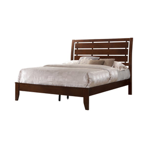 Serinity Casual Panel Bed with Cut-out Headboard Rich Merlot