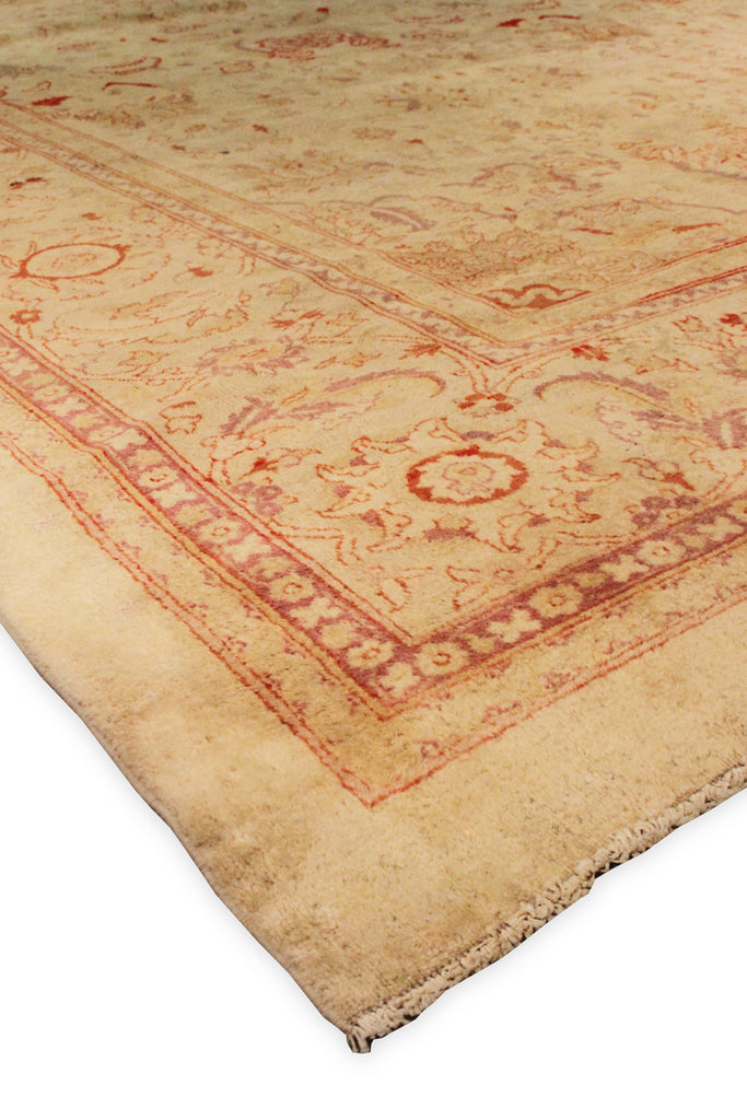 Pasargad Antique Amritsar Collection Beige Lamb's Wool Area Rug 029327-PASARGAD