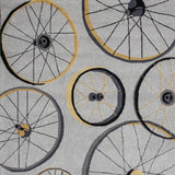 8'x10' Grey Hand Hooked Wheels Indoor Area Rug