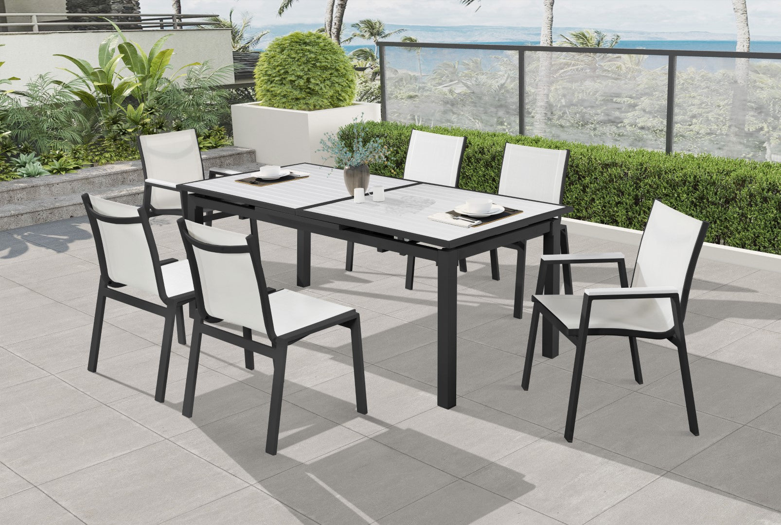 Nizuc Extendable Outdoor Patio Dining Table - Thumbnail 3