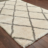 5’ x 8’ Ivory and Gray Geometric Lattice Area Rug