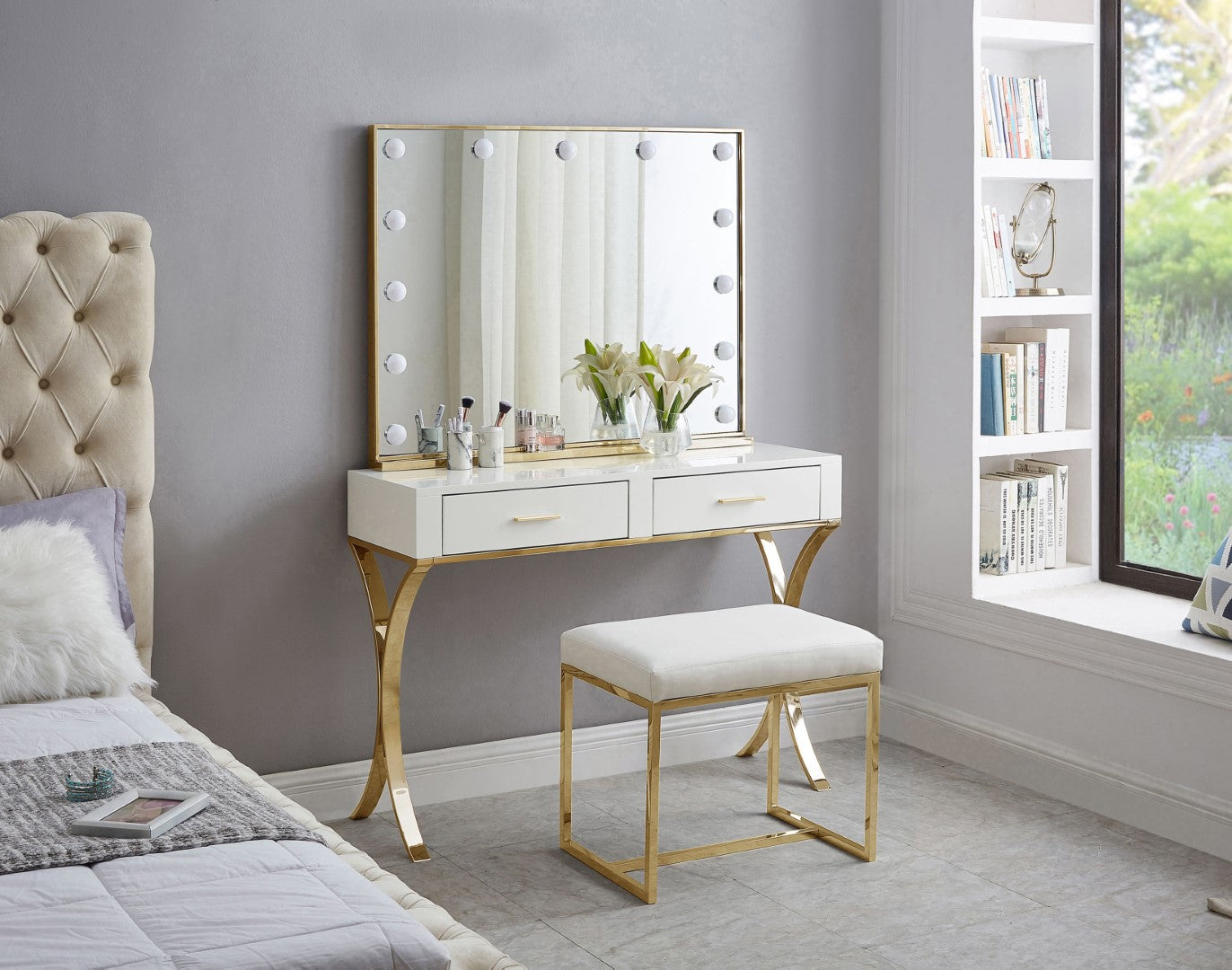 Meridian Furniture Lighted Mirror - Thumbnail 4