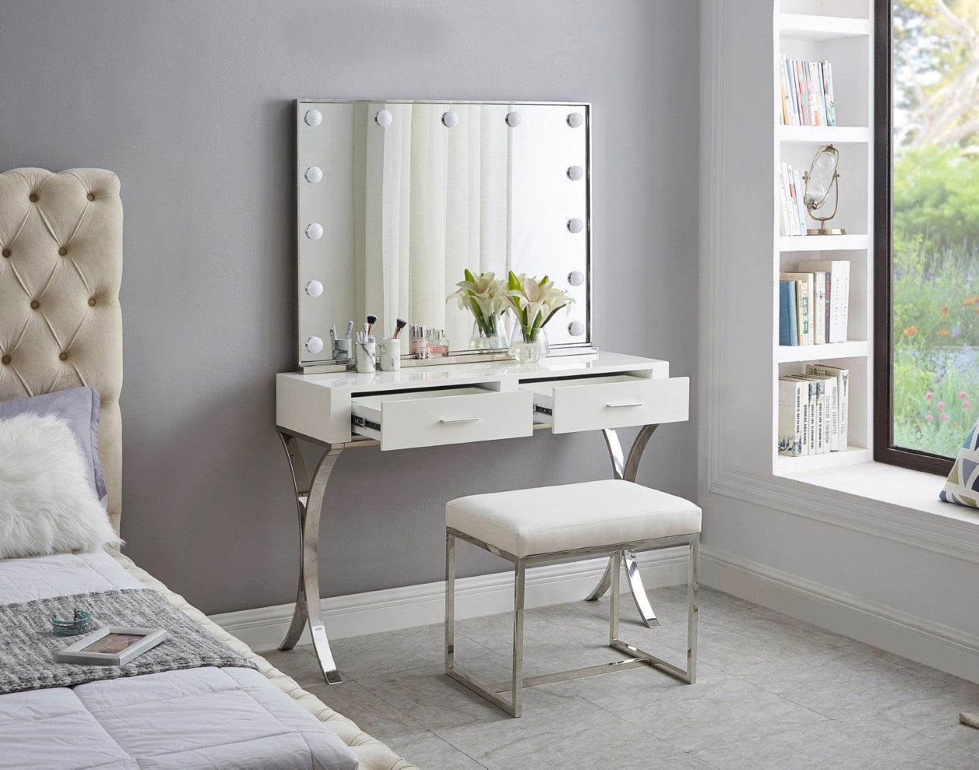 Meridian Furniture Hollywood Mirror - Thumbnail 2