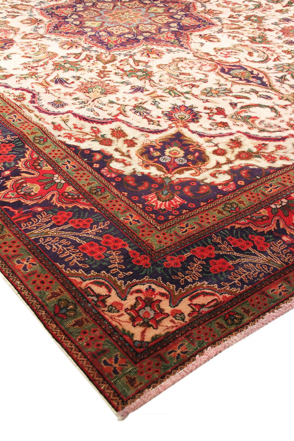 Pasargad Vintage Lahore Collection Red Wool Area Rug 048482-PASARGAD