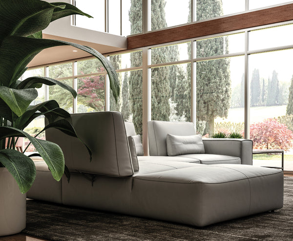 VIG Furniture Accenti Italia Enjoy - Italian Modern Light Grey Leather Left Facing Sectional Sofa VGDDENJOY-LTGRY