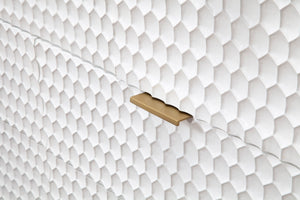 White Pearl Dresser with 7 Drawers, Textured Fronts & Gold Accents - Contemporary Storage Solution