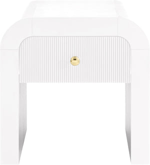 Artisto Ash Veneer / Engineered Wood / Metal Contemporary White End Table - 24" W x 24" D x 24" H