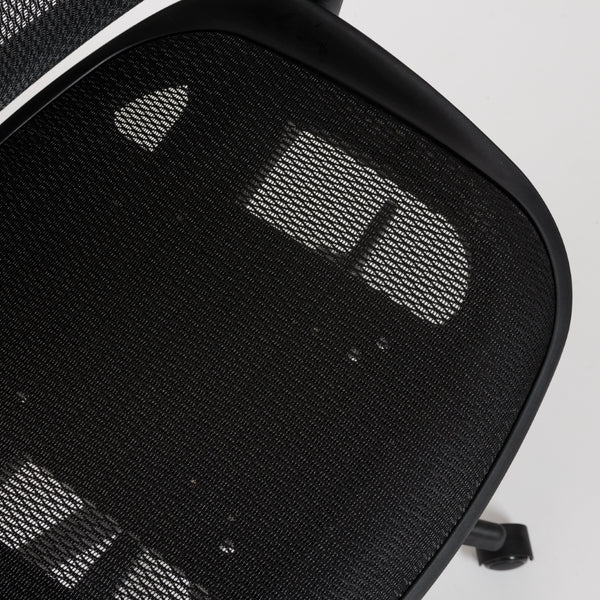 Vahn Office Chair in Black with Black Base