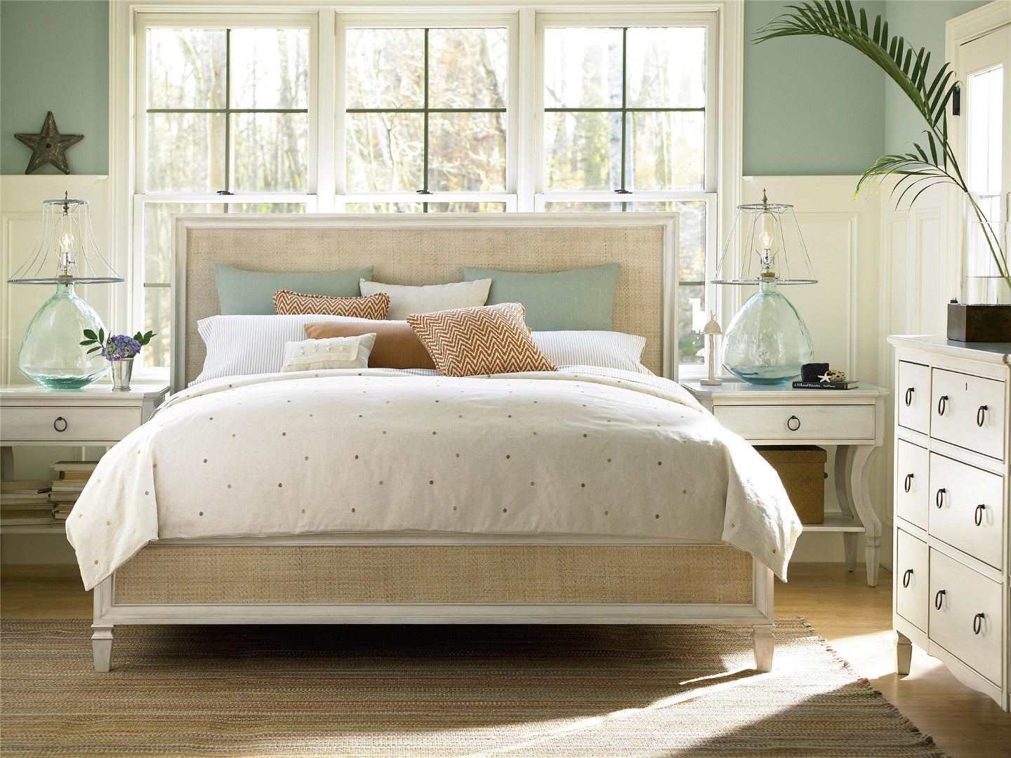 Universal Furniture Summer Hill Night Table - Thumbnail 2