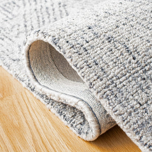 Safavieh Abstract 144 Hand Tufted 80% Polyester/20% Wool Contemporary Rug ABT144A-9