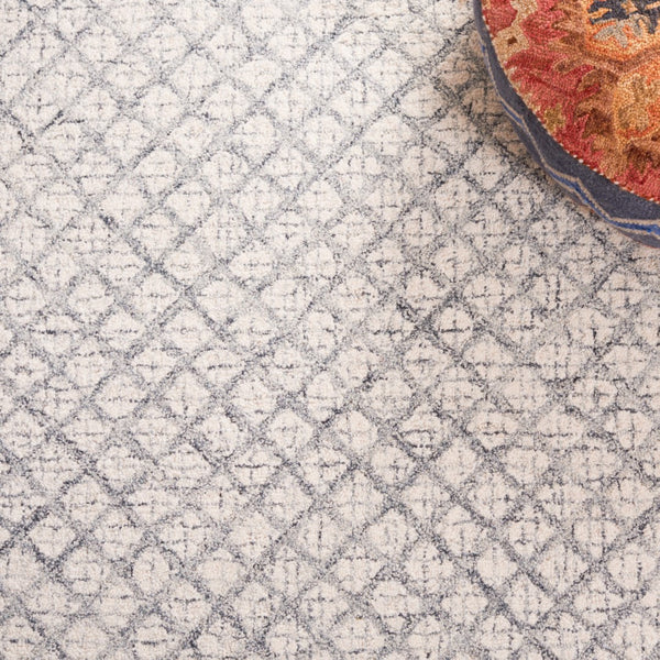 Safavieh Abstract 203 Hand Tufted Wool/Cotton Rug ABT203G-8