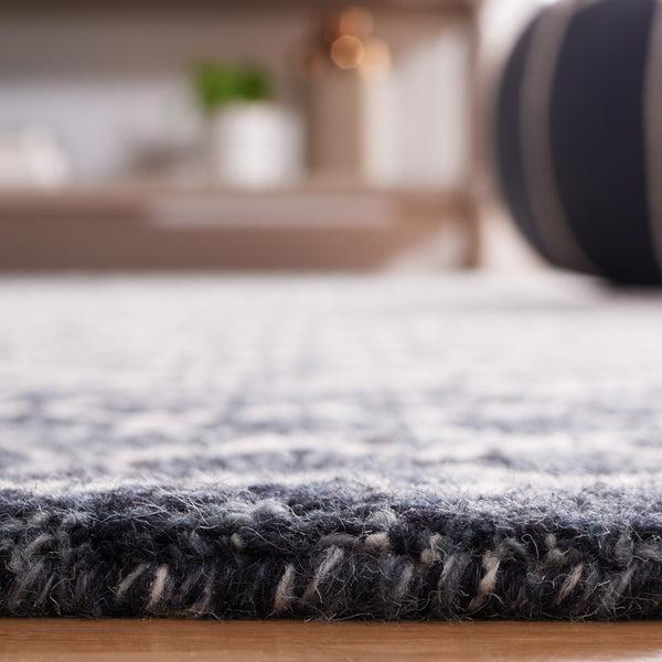 Safavieh Abstract 203 Hand Tufted Wool/Cotton Rug ABT203N-8