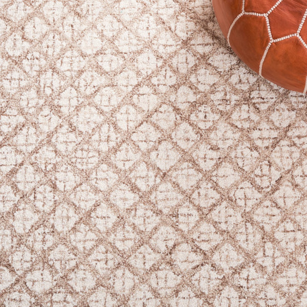 Safavieh Abstract 203 Hand Tufted Wool/Cotton Rug ABT203T-8