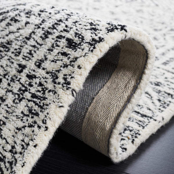 Safavieh Abstract 225 Hand Tufted Wool Rug ABT225Z-8