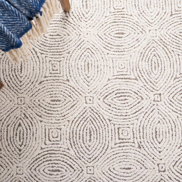 Safavieh Abstract 575 Hand Tufted 80% Wool/20% Cotton Rug ABT575B-8