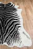 Momeni Erin Gates Acadia ACA-1 Machine Made Modern Animal Print Indoor Area Rug Black 5'3" x 7'10" ACADIACA-1BLK537A