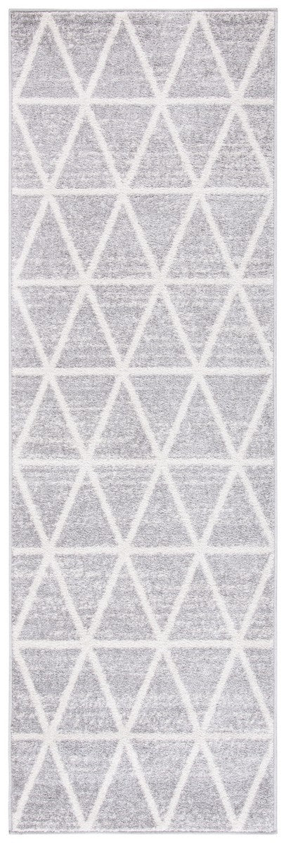 Adirondack 262 Contemporary Power Loomed Polypropylene Pile Rug Grey / Ivory